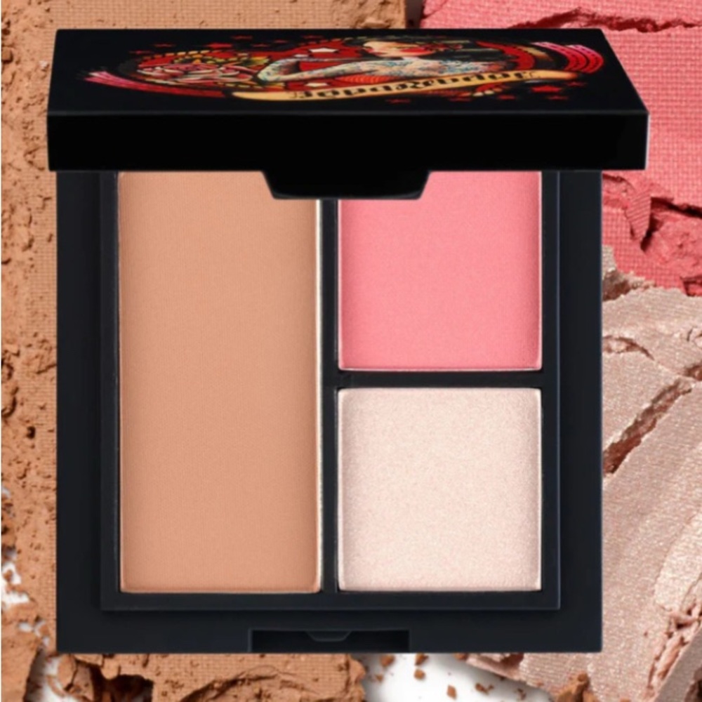 Reina Rebelde - On Your Face Contour + Color Trio in “Adorada”